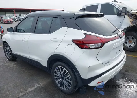 2022 Nissan Kicks Sv Xtronic Cvt из США, поврежденный, VIN 3N1CP5CV8NL498930